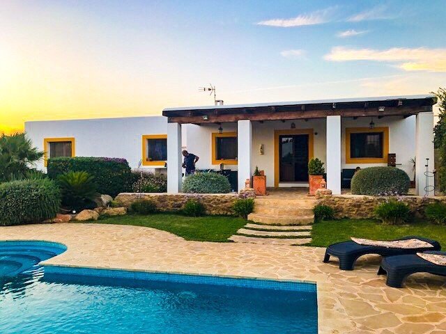 Family-friendly villa to rent in Ibiza: review