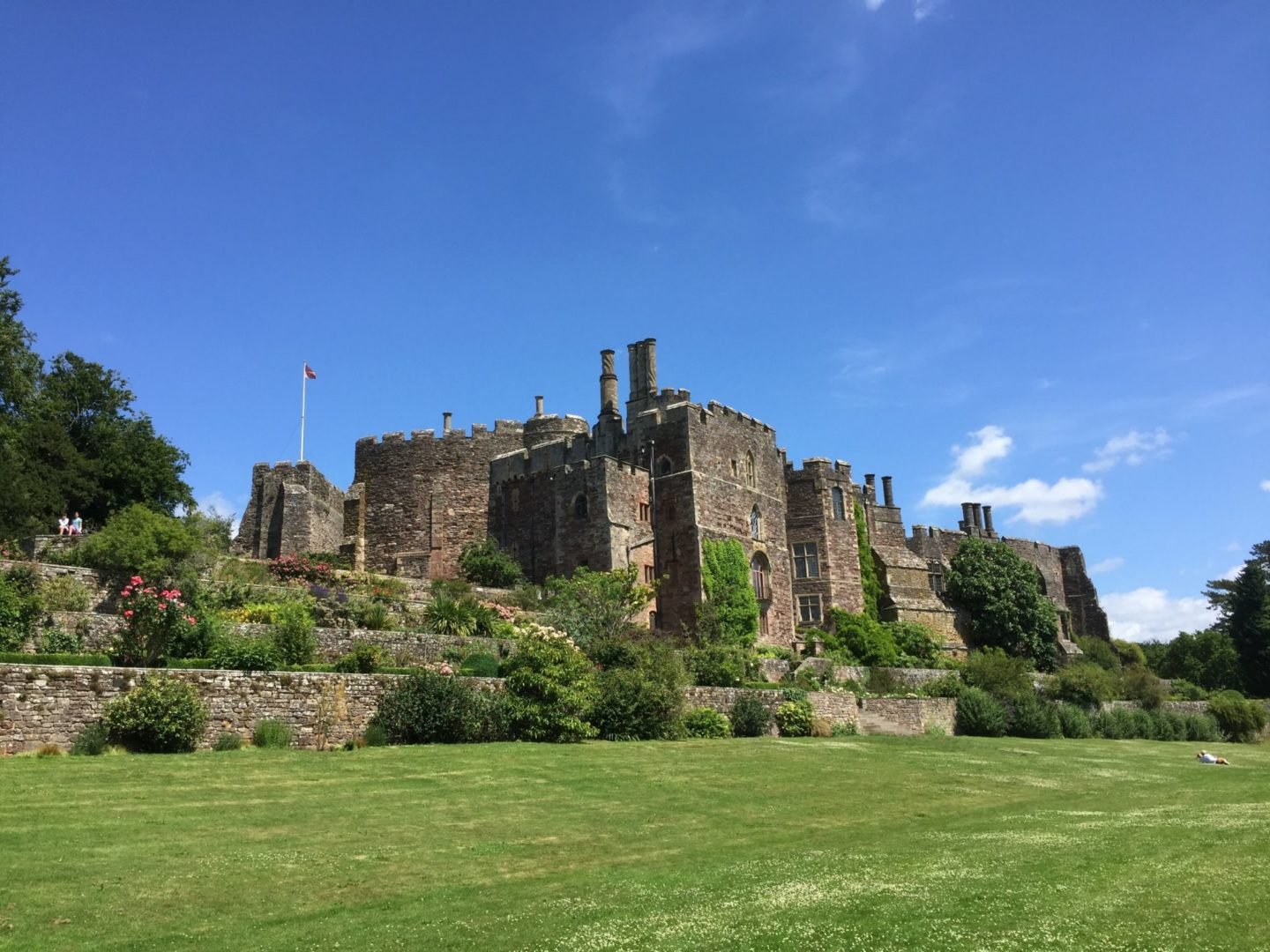 Berkeley Castle_Just off the motorway