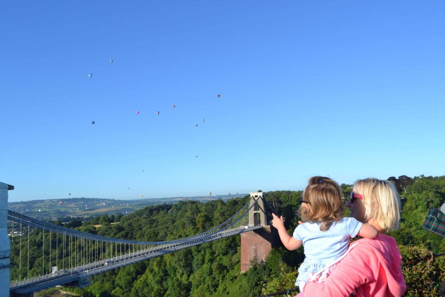 Bristol International Balloon fiesta mass ascent_summer_clifton suspension bridge