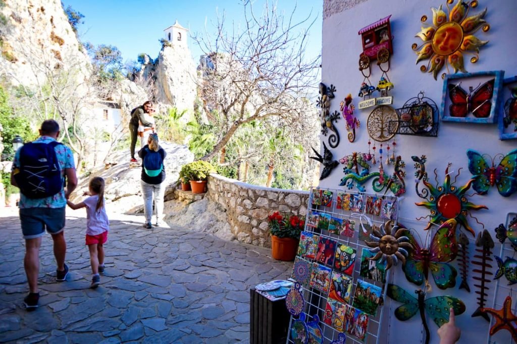 Castel de Guadalest town trinkets