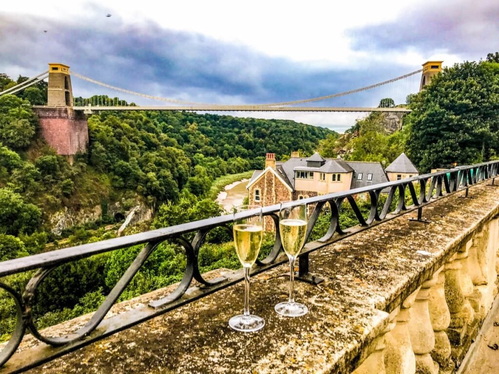 2 Glasses of Champagne, Avon Gorge hotel du vin white lion bar