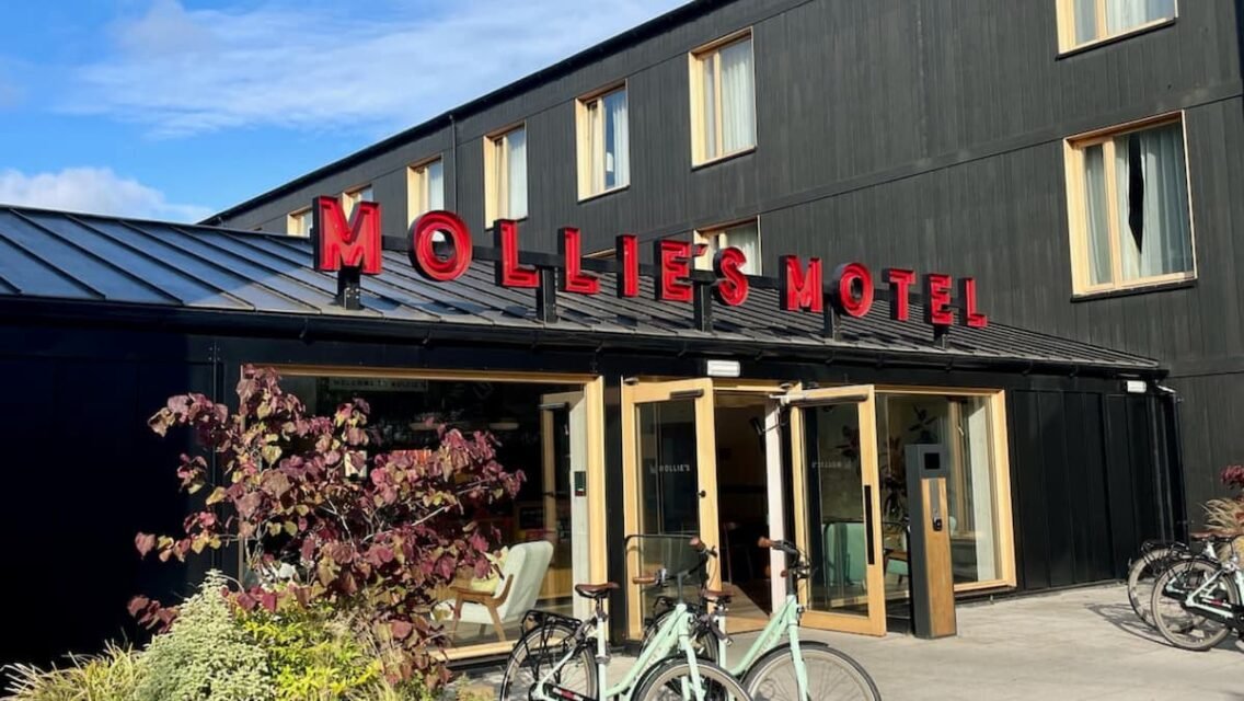 Mollie’s Motel Bristol: REVIEW