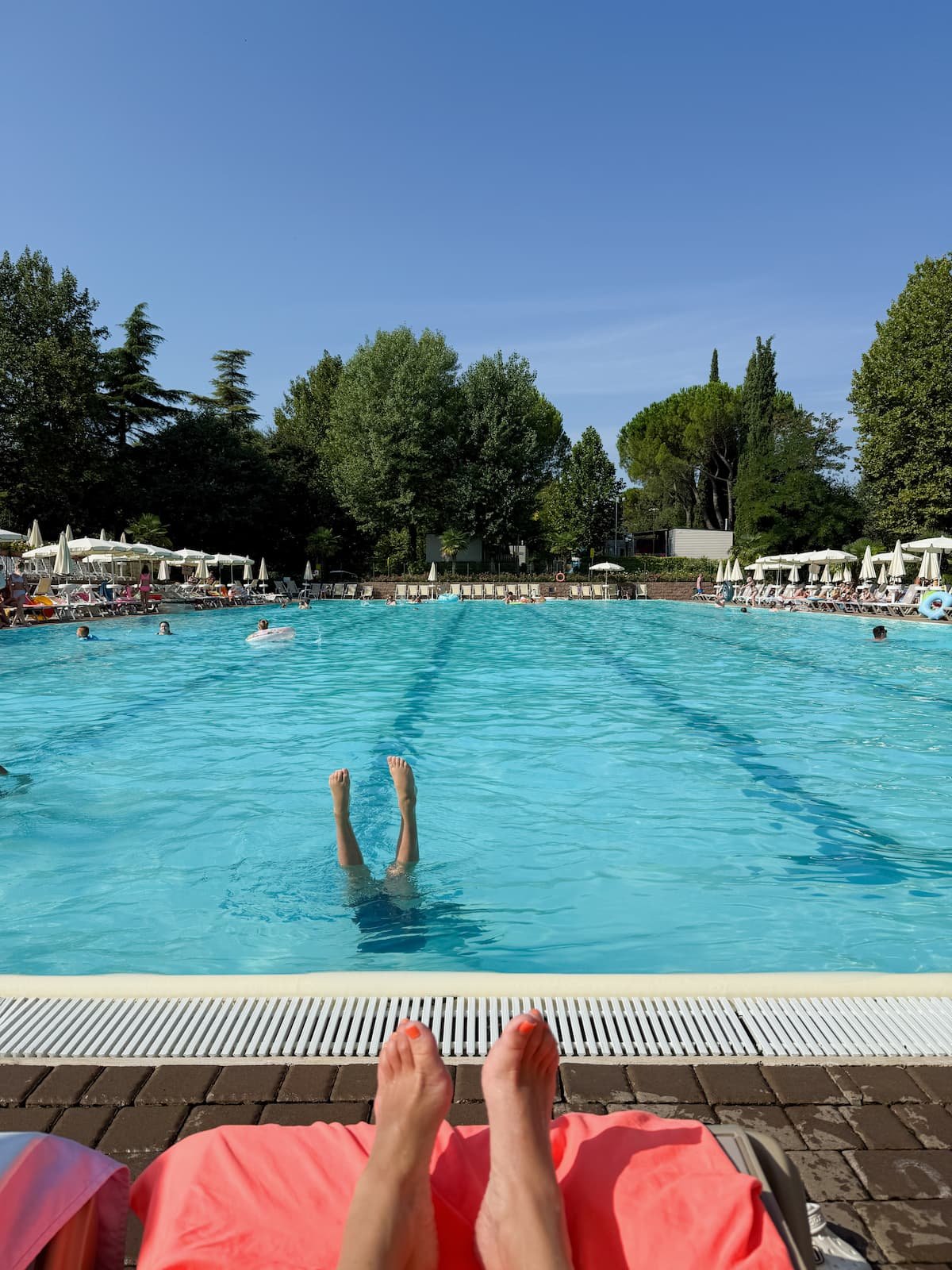 Hu Altomincio Village olympic pool - Eurocamp Lake Garda
review italy