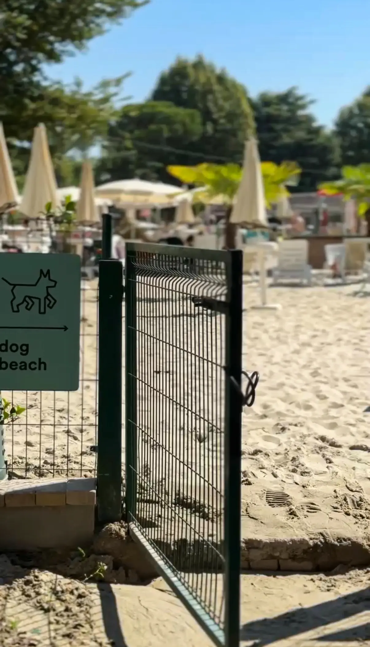 Review Hu Altomincio eurocamp dog-friendly swimming pool peschiera del garda italy