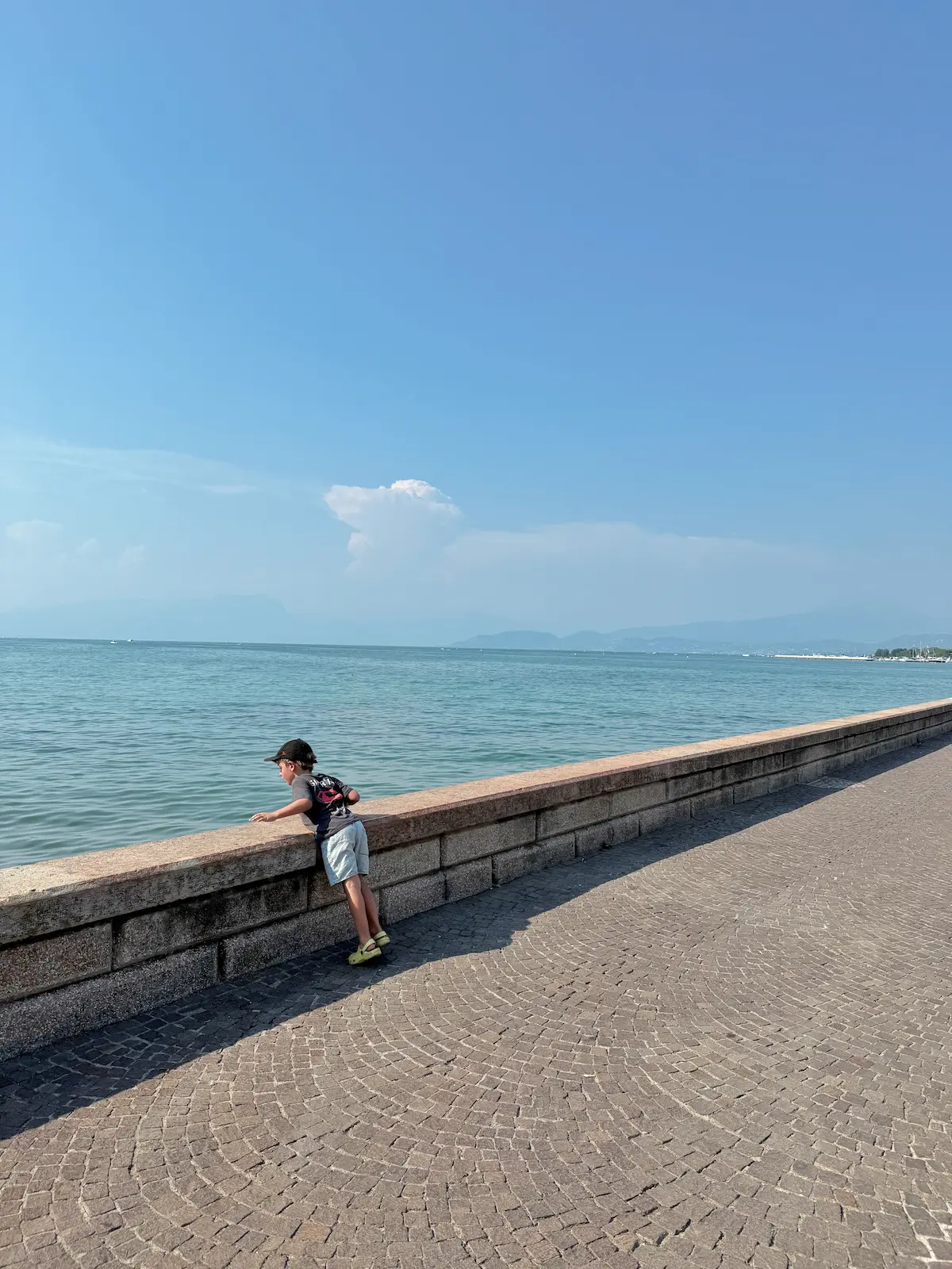 Lake garda peschiera del garda 