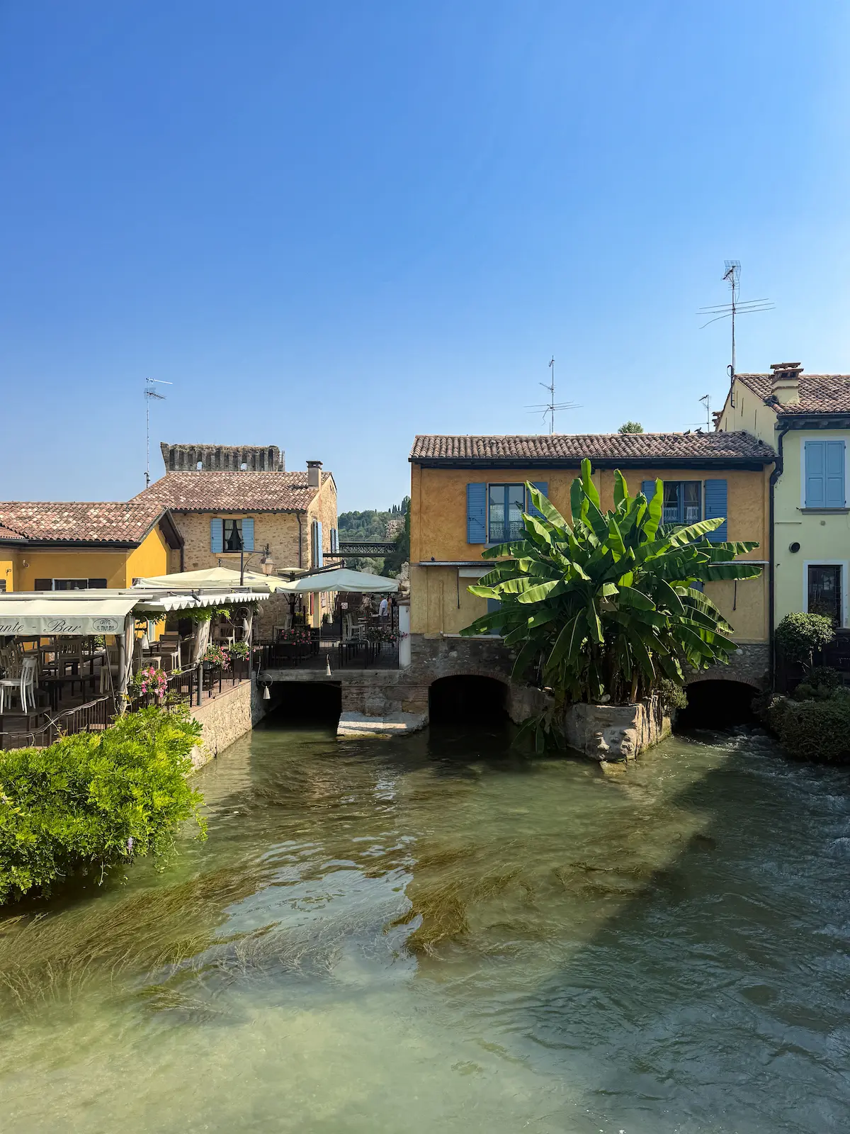 Borghetto lake garda italy river village peschiera del garda hu altomincio review