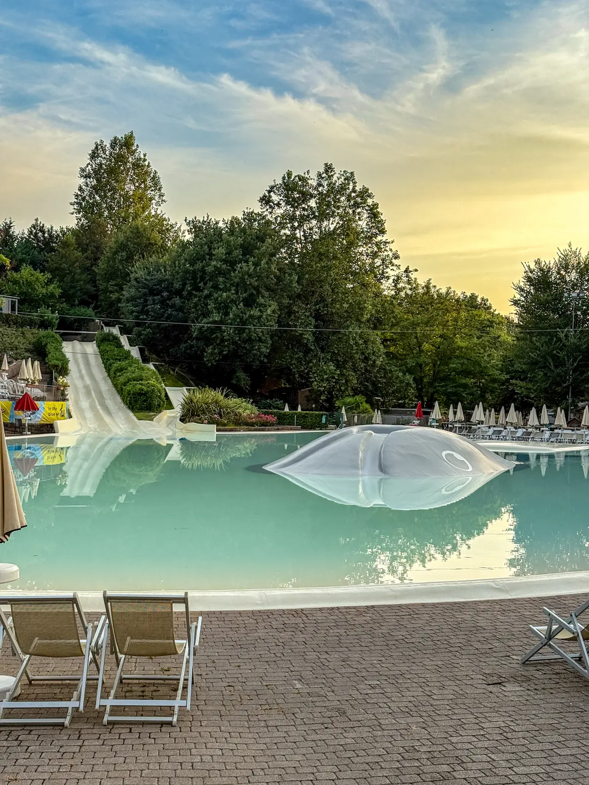 Hu Altomincio review swimming pool peschiera del garda italy eurocamp