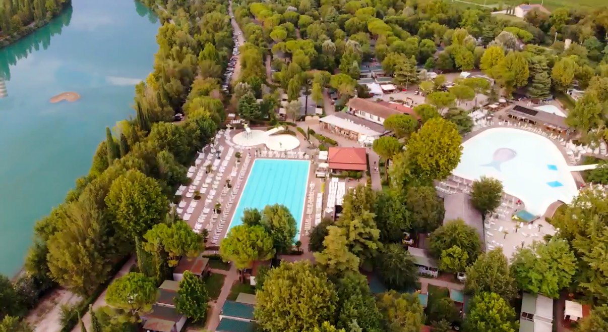 Review Hu Altomincio eurocamp premium holiday family travel peschiera del garda italy