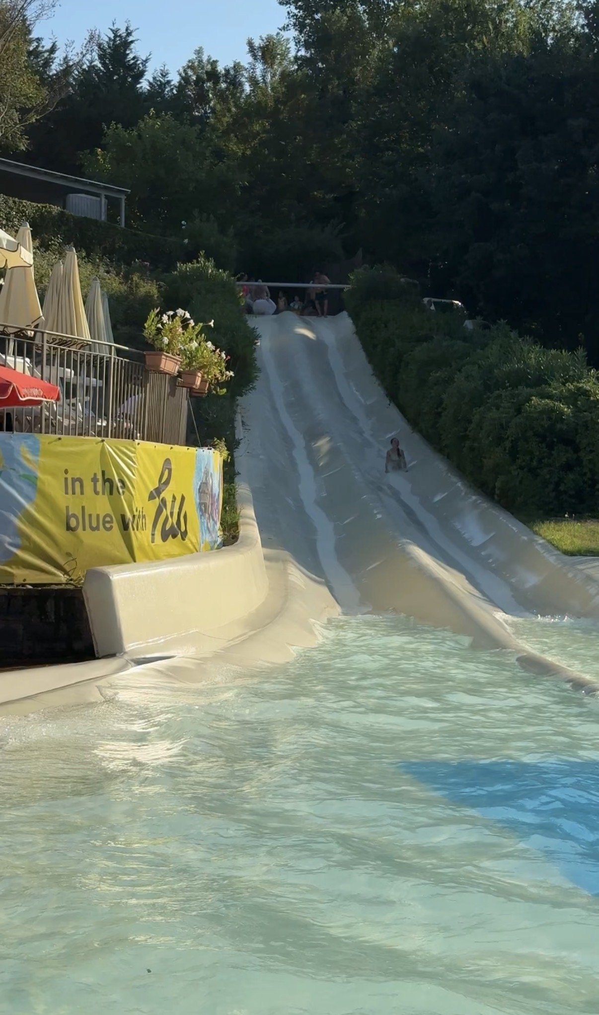 Review Hu Altomincio eurocamp family-friendly swimming pool water slide peschiera del garda italy