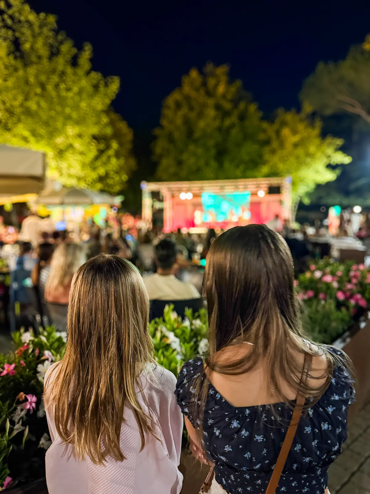 Hu Altomincio evening entertainment lake garda italy