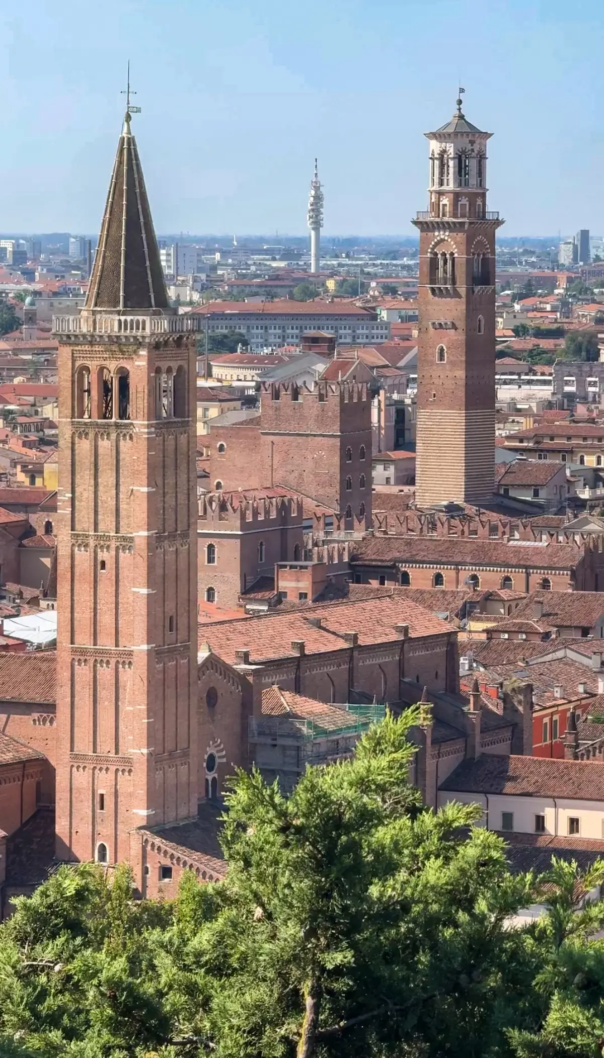 Verona rooftops italy day trip from hu altomincio