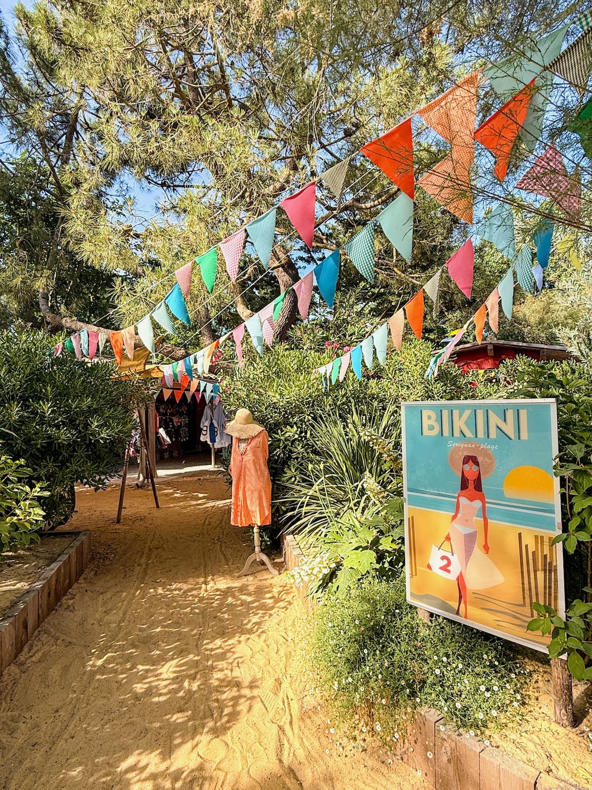 Le Serignan Plage Bikini shop France 