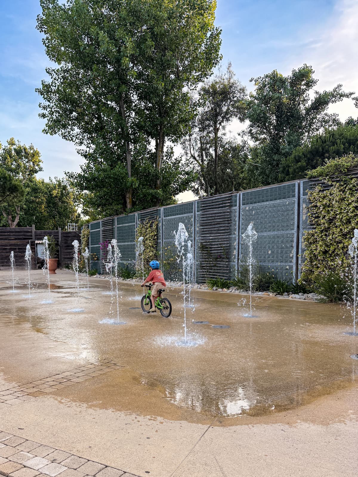 Evening entertainment fountains Le Serignan Plage Beziers France Eurocamp review