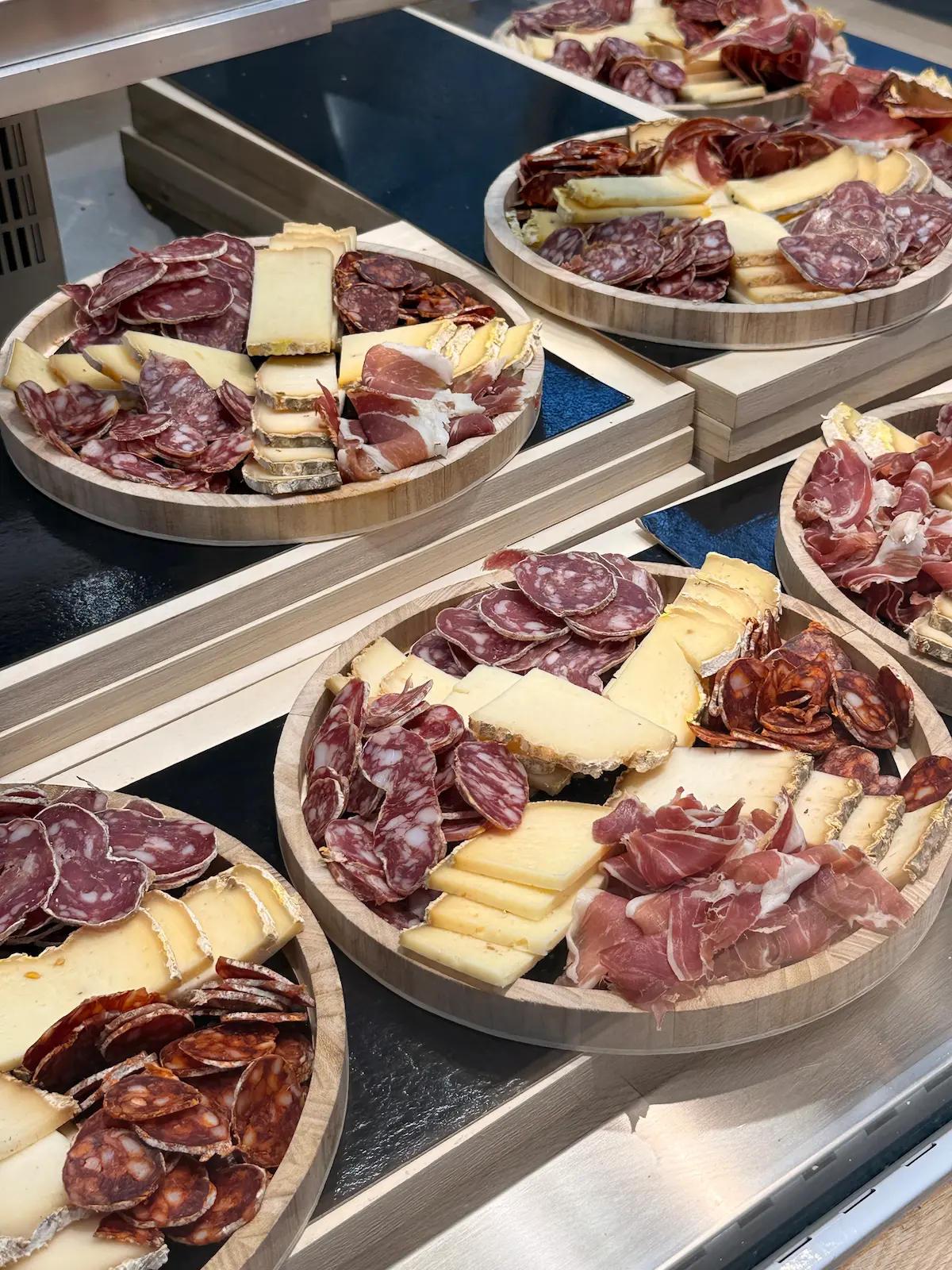 les halles de Beziers indoor food market france langudoc roussillon