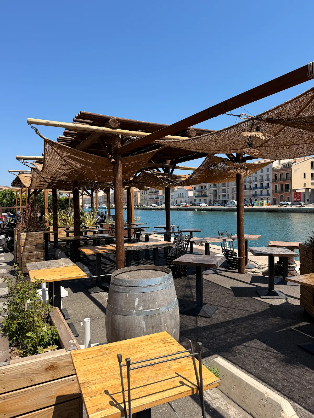 Where to eat in sete - canal france eurocamp review