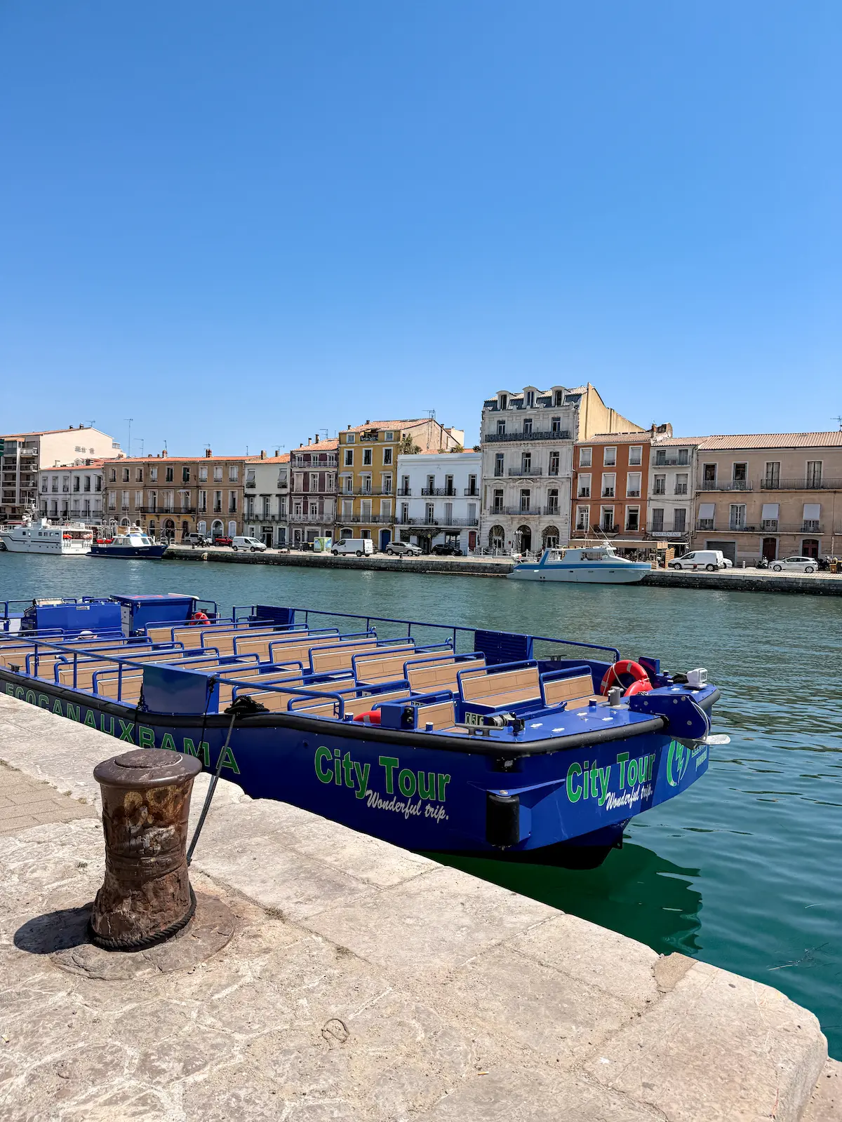 La pointe courte fishermans' quarter etang de thau lagoon sete france eurocamp le castellas canal boat