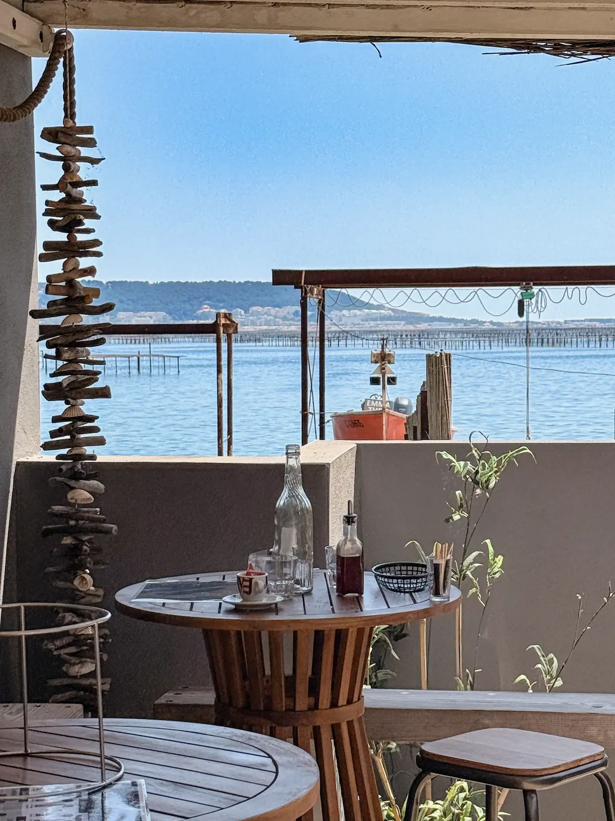 Bouzigues oyster shack les jardins d'oc moules by the sea Sete