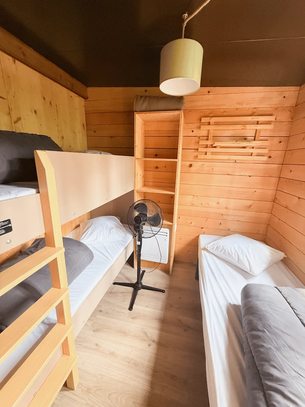 Bedrooms Chalet Evasion Huttopia Arcachon France